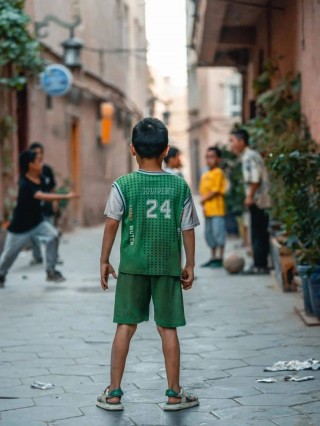 新疆足球少年(新疆足球少年走红)