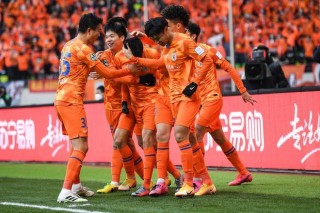 重庆当代vs鲁能(重庆当代和山东鲁能直播)