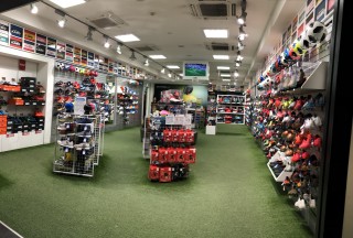 足球装备加盟店(足球装备厂家联系方式)