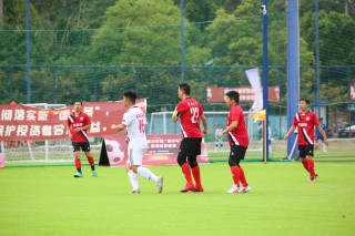 贵州恒丰智诚足球俱乐部球员(贵州恒丰智诚足球俱乐部球员名单)