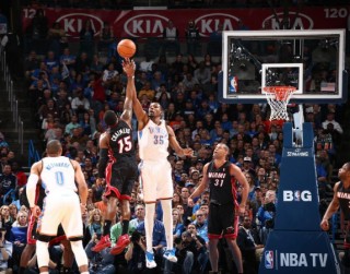 2012nba热火vs雷霆(2011nba小牛vs雷霆4)