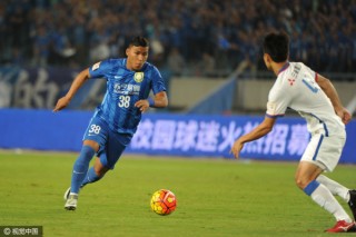 江苏vs申花tifo(江苏球迷和申花球迷之争)