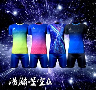 足球服微博(校服足球服微博)