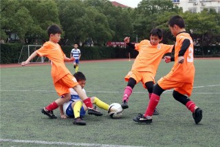 小学生五人足球比赛(小学生五人足球比赛视频大全)
