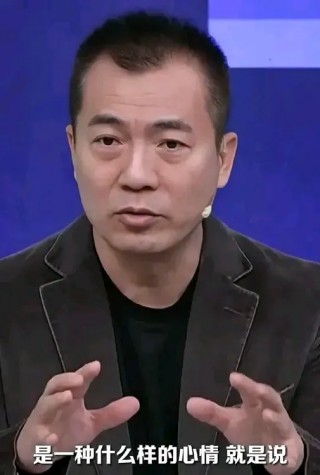 黄健翔解说的足球比赛(黄健翔解说的足球比赛是真的吗)