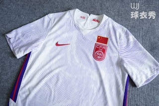 中国足球国家队球衣(中国足球国家队球衣颜色是什么)