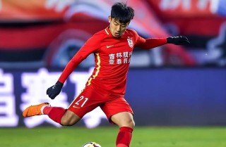 足球何超(足球何超微宅少年)