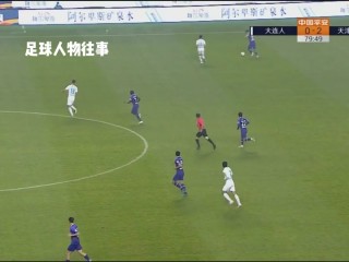 足球冲撞门将(足球冲撞门将图片)