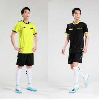 足球衣服专卖(足球衣服哪里买正品便宜)