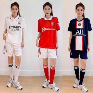 闻足球服(足球服吸汗吗)