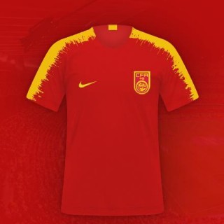 中国足球队服图片(中国足球队服图片大全集)