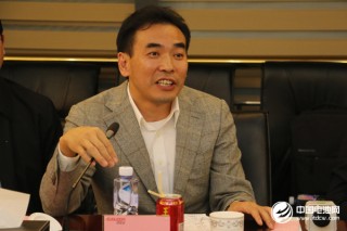 岳敏足球(岳敏 武汉 足球)