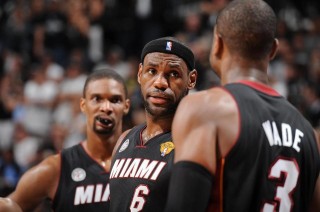 nba韦德vs詹姆斯(nba韦德vs詹姆斯视频)
