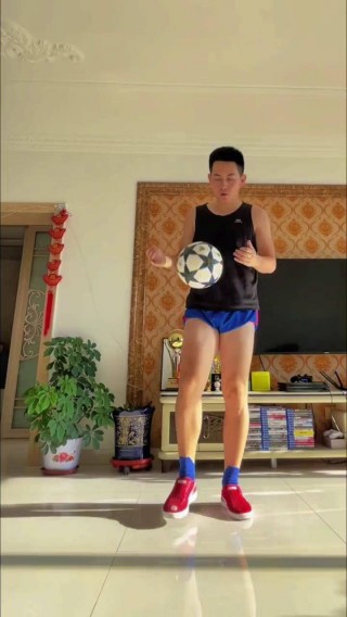 花式足球大师(花式足球创始人)