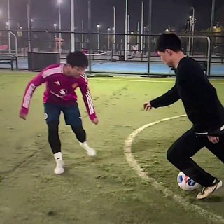 踢足球的过人(踢足球过人技巧教程)