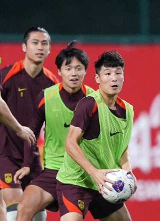 中国足球运动员数量(中国足球运动员数量排名)