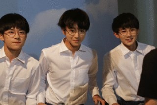 关于TFBOYS足球比赛受伤的信息