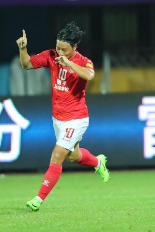 四川安纳普尔纳足球队(四川安娜普尔纳足球俱乐部微博)