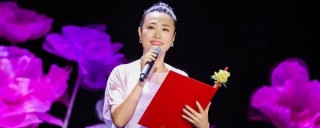 天下足球王曦梁穿 *** (足球之夜女主持人王曦梁年龄)