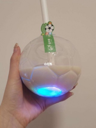 足球比赛能带奶茶吗(足球比赛能带奶茶吗女生)