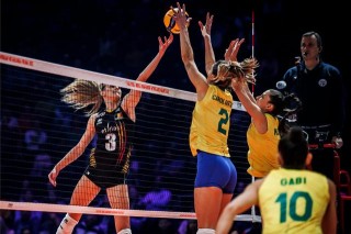 女排世锦赛美国vs巴西(女排世锦赛美国vs巴西比分)