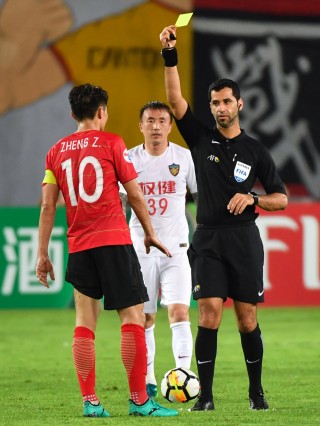 足球恒大对香港视频直播(亚冠恒大vs香港东方视频录像)