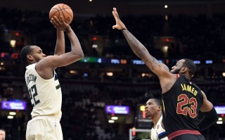 骑士VS雄鹿直(nba总决赛勇士vs骑士)