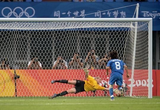 2008年奥运会足球比赛(2008年奥运会足球比赛中国对新西兰)  第1张