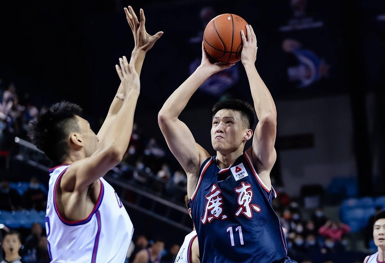 CBA马布里VS广东(马布里对广东总决赛集锦)  第2张