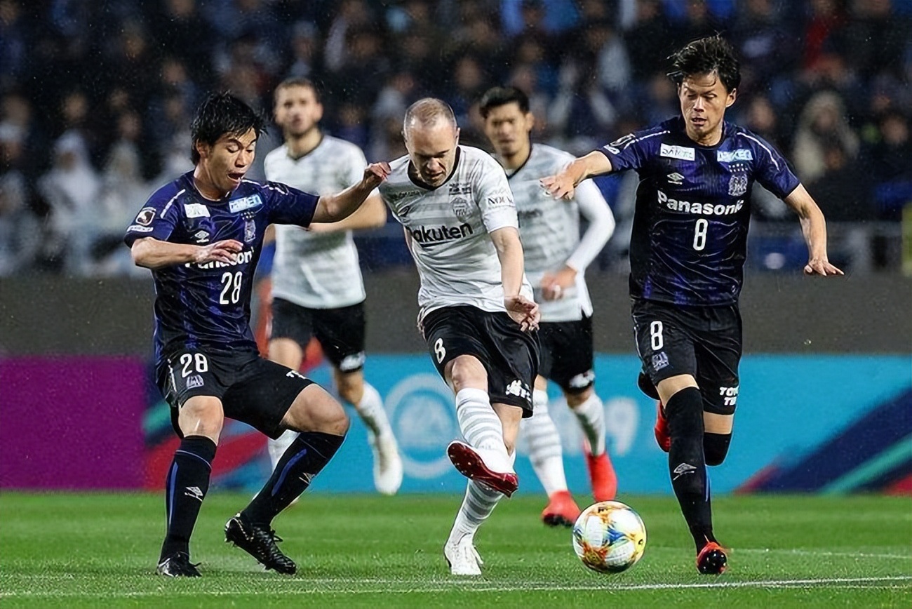磐田对阵川崎的即时比分(川崎前锋对浦和红钻比赛比分)  第1张
