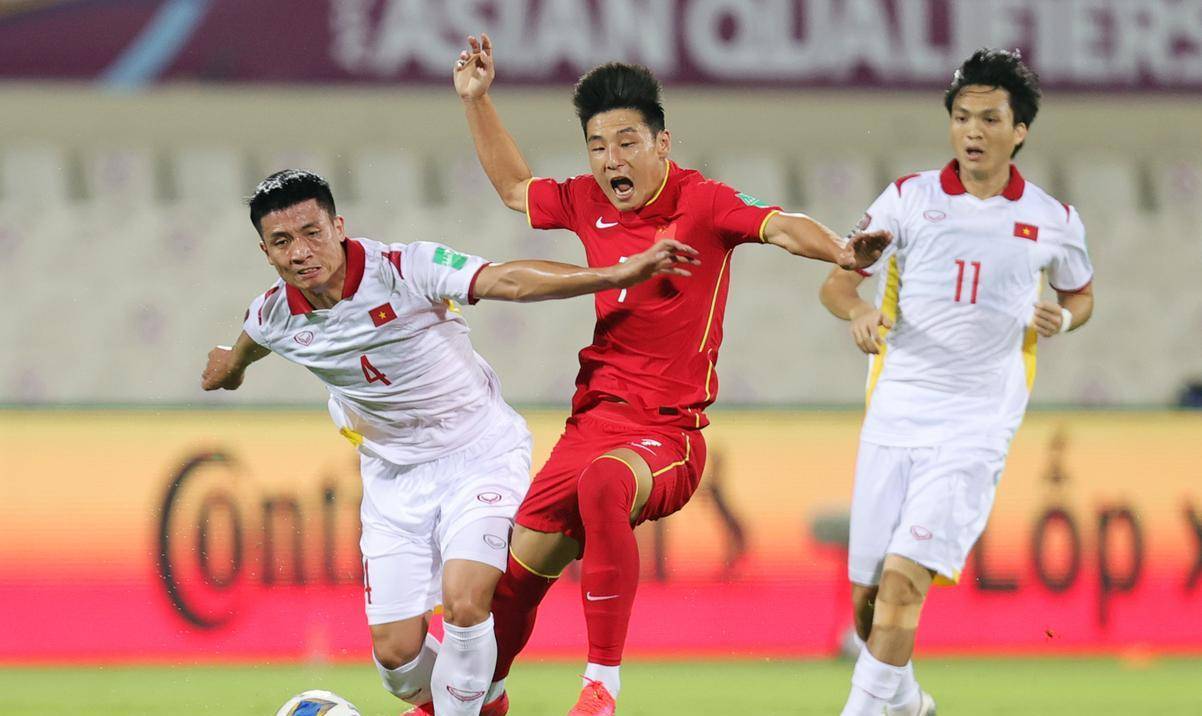 香港vs朝鲜足球(香港vs朝鲜足球直播)  第2张