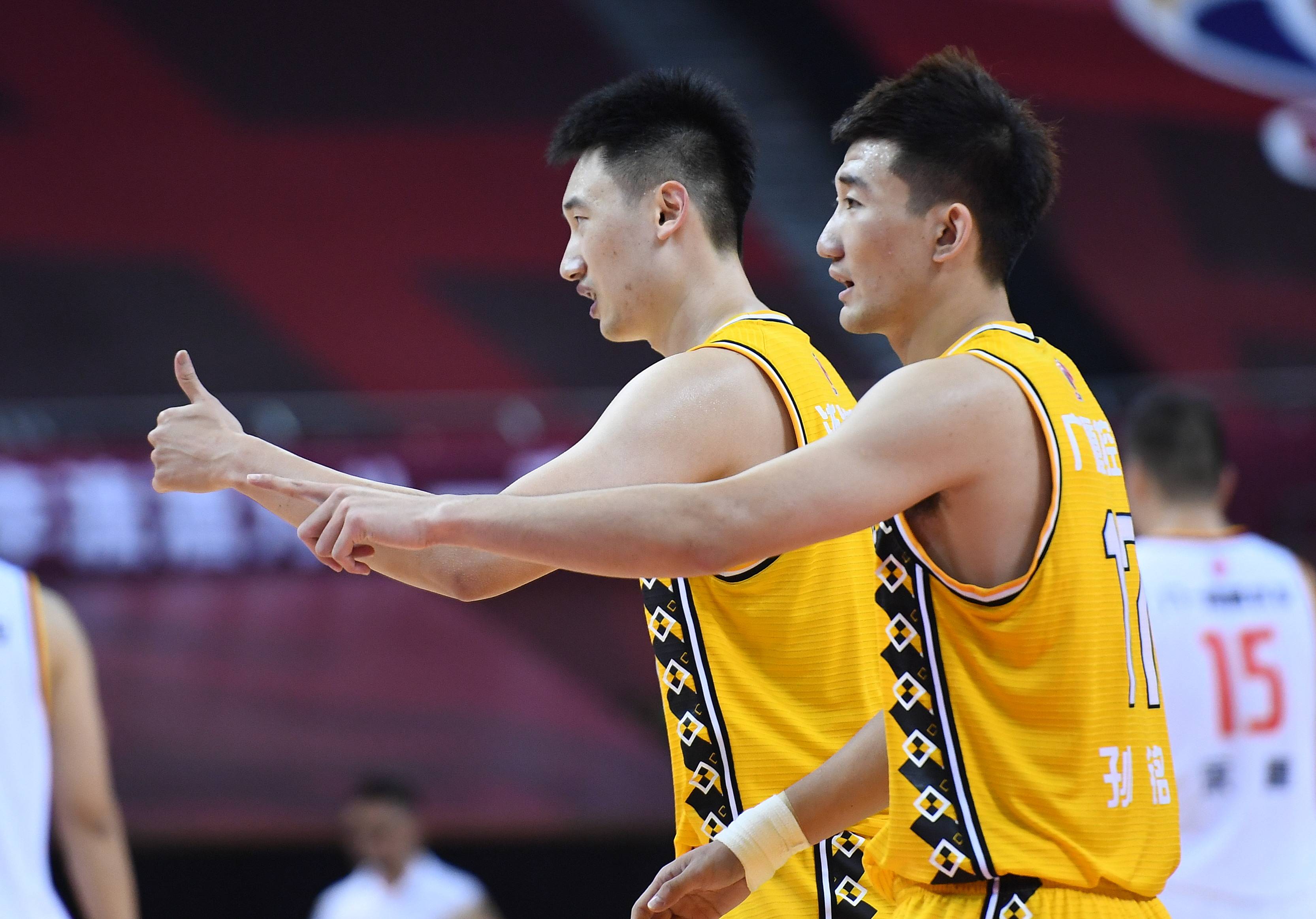 八一vs浙江cba(cba赛程曝光揭幕战广东对浙江 八一男篮并未退出)  第2张