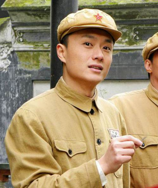 足球吴健(吴伟健足球员)  第2张