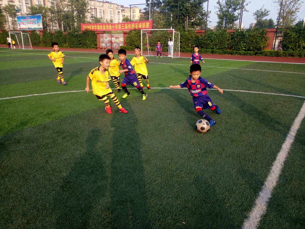 霍邱小学足球比赛报名(霍邱小学足球比赛报名表)  第1张