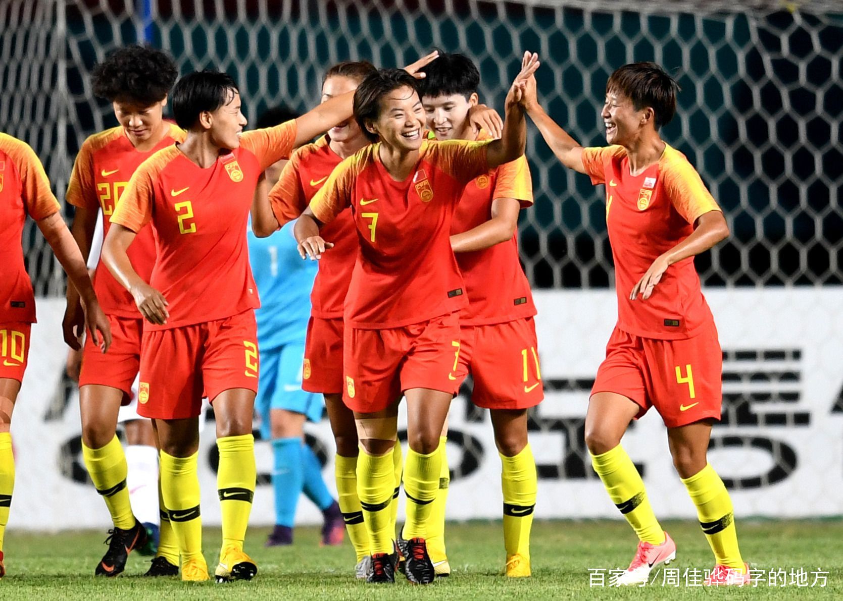 东亚杯中国vs朝鲜(东亚杯中国3比0韩国全场录播)  第1张