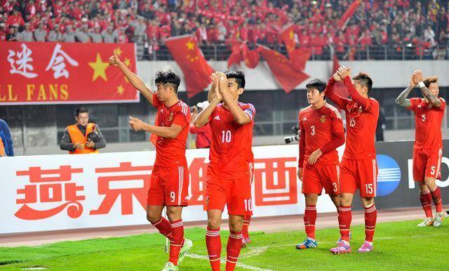 足球伊朗vs中国(足球伊朗vs中国比分)  第1张