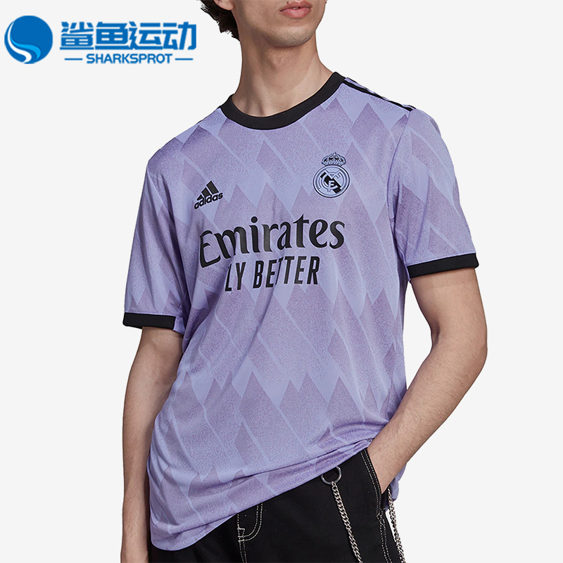 阿迪达斯皇马足球(皇马服饰和阿迪达斯)  第2张