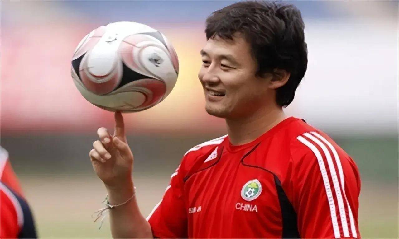 中国最强足球运动员(中国最厉害的足球运动员是谁?)  第1张