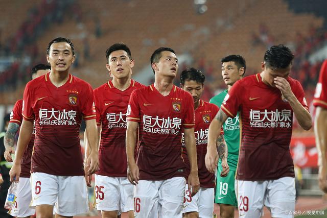 广州恒大足球俱乐部球员(广州恒大足球俱乐部球员名单)  第1张