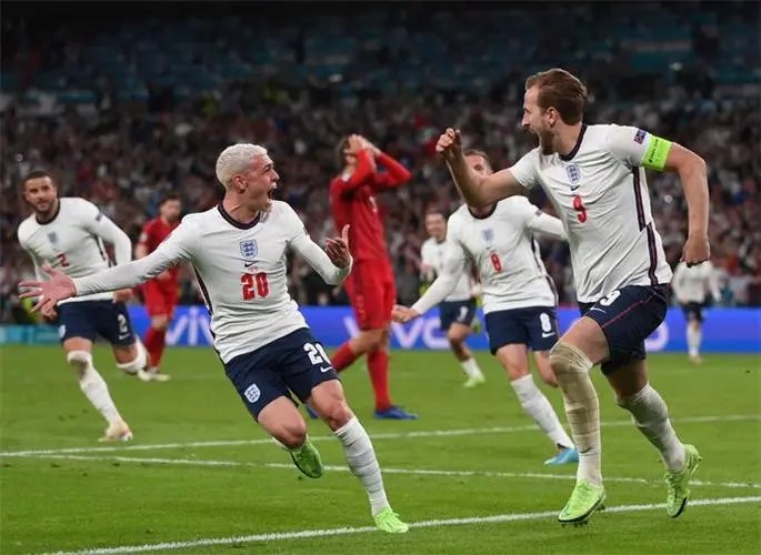 足球进五个(足球比赛进5个球叫什么)  第2张