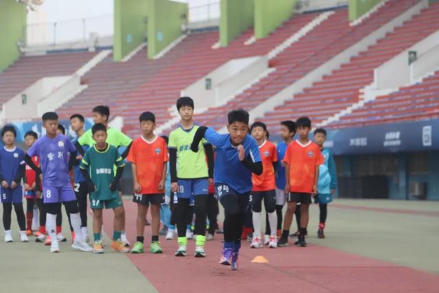 足球俱乐部梯队招生(2021足球俱乐部梯队选拔)  第1张