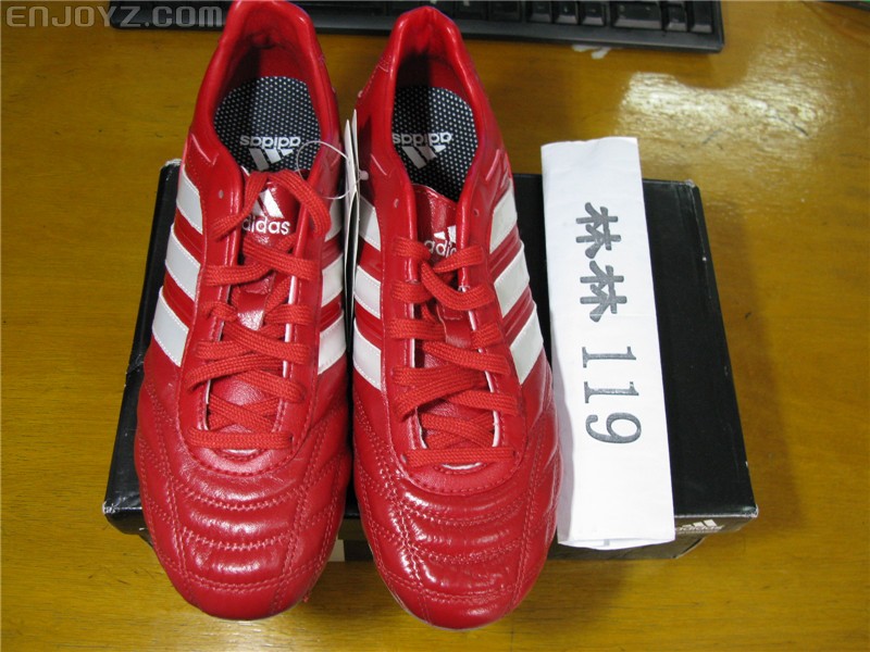 什么是释迦足球鞋(adidas释迦足球鞋)  第2张